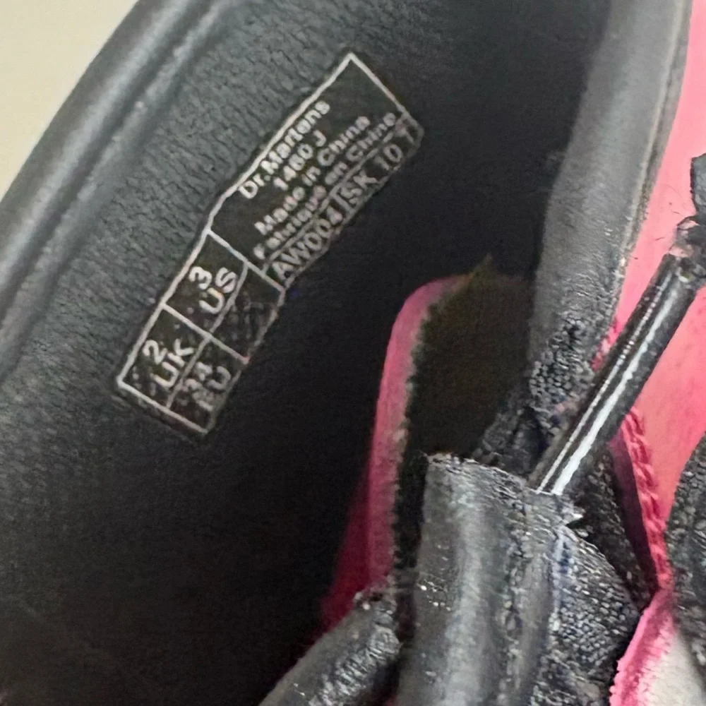 DR. MARTENS 1460 Lace Up Delaney Hot Pink Junior Size 3 US